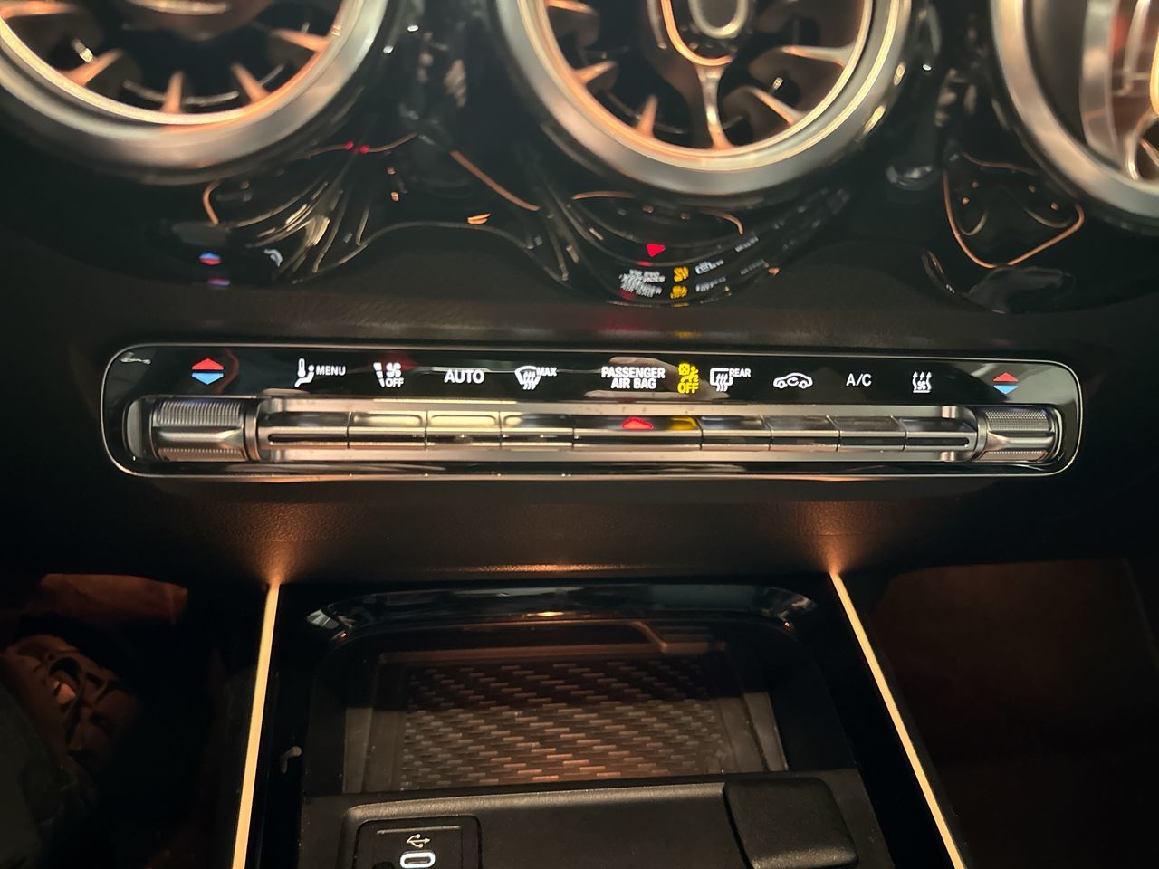 Mercedes-Benz EQB  2025 à North Vancouver, Colombie-Britannique