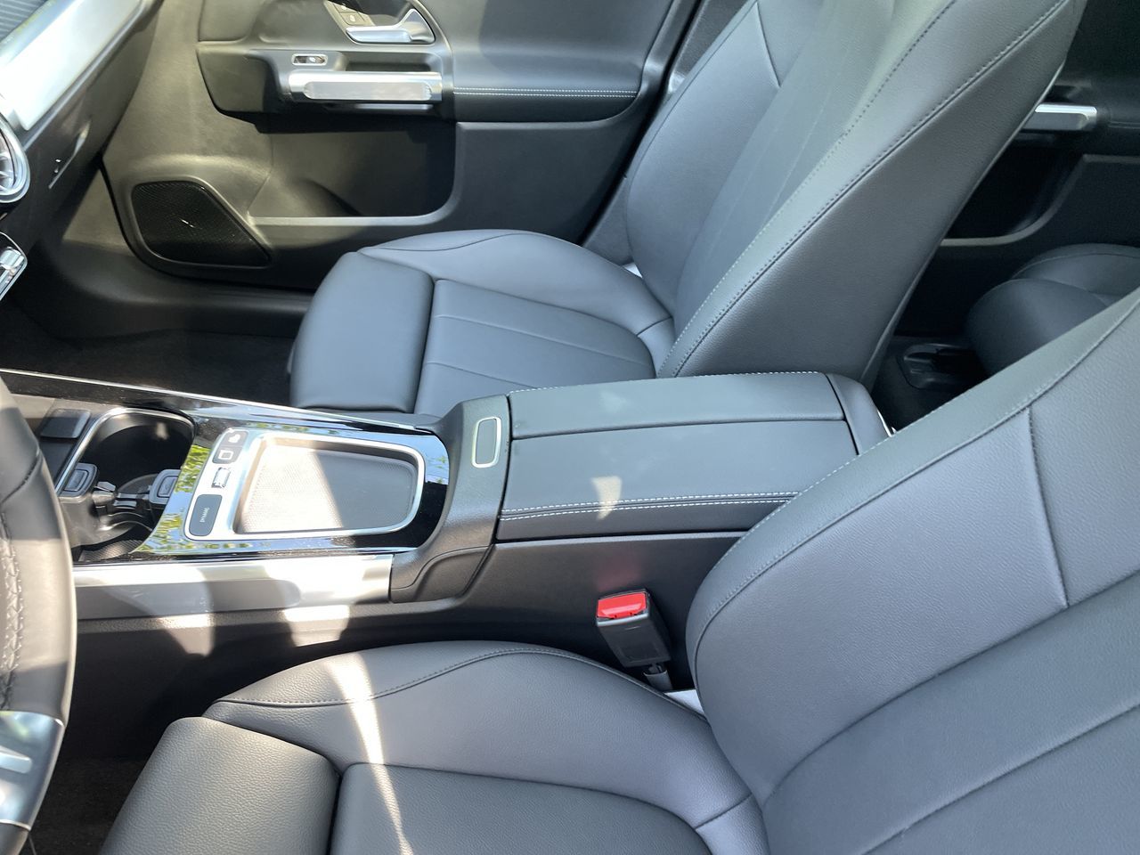 2025 Mercedes-Benz EQB in North Vancouver, British Columbia