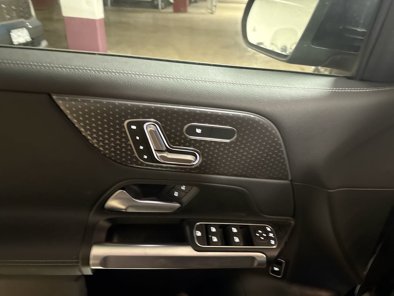 Mercedes-Benz EQB  2025 à North Vancouver, Colombie-Britannique