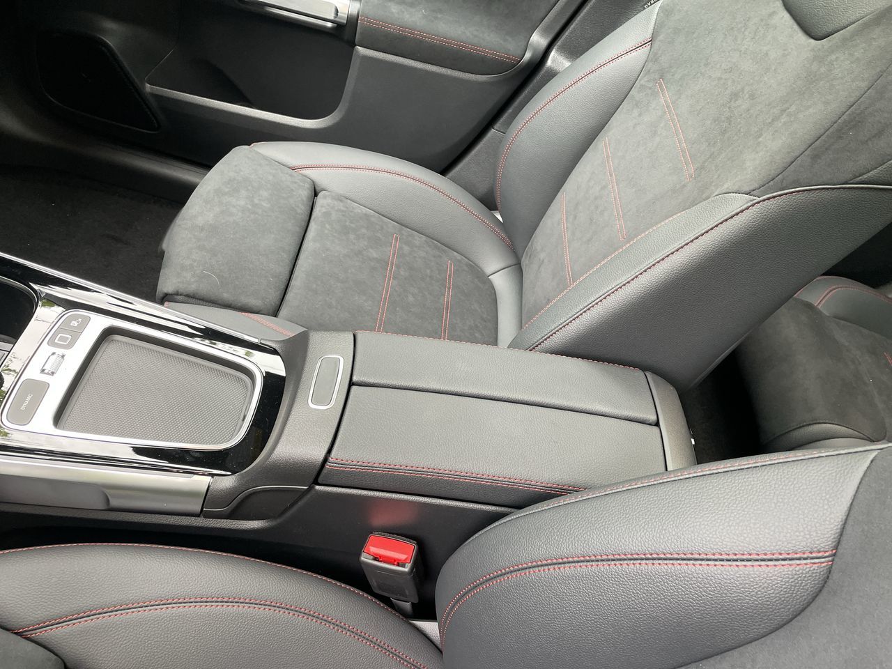 Mercedes-Benz EQB  2025 à North Vancouver, Colombie-Britannique