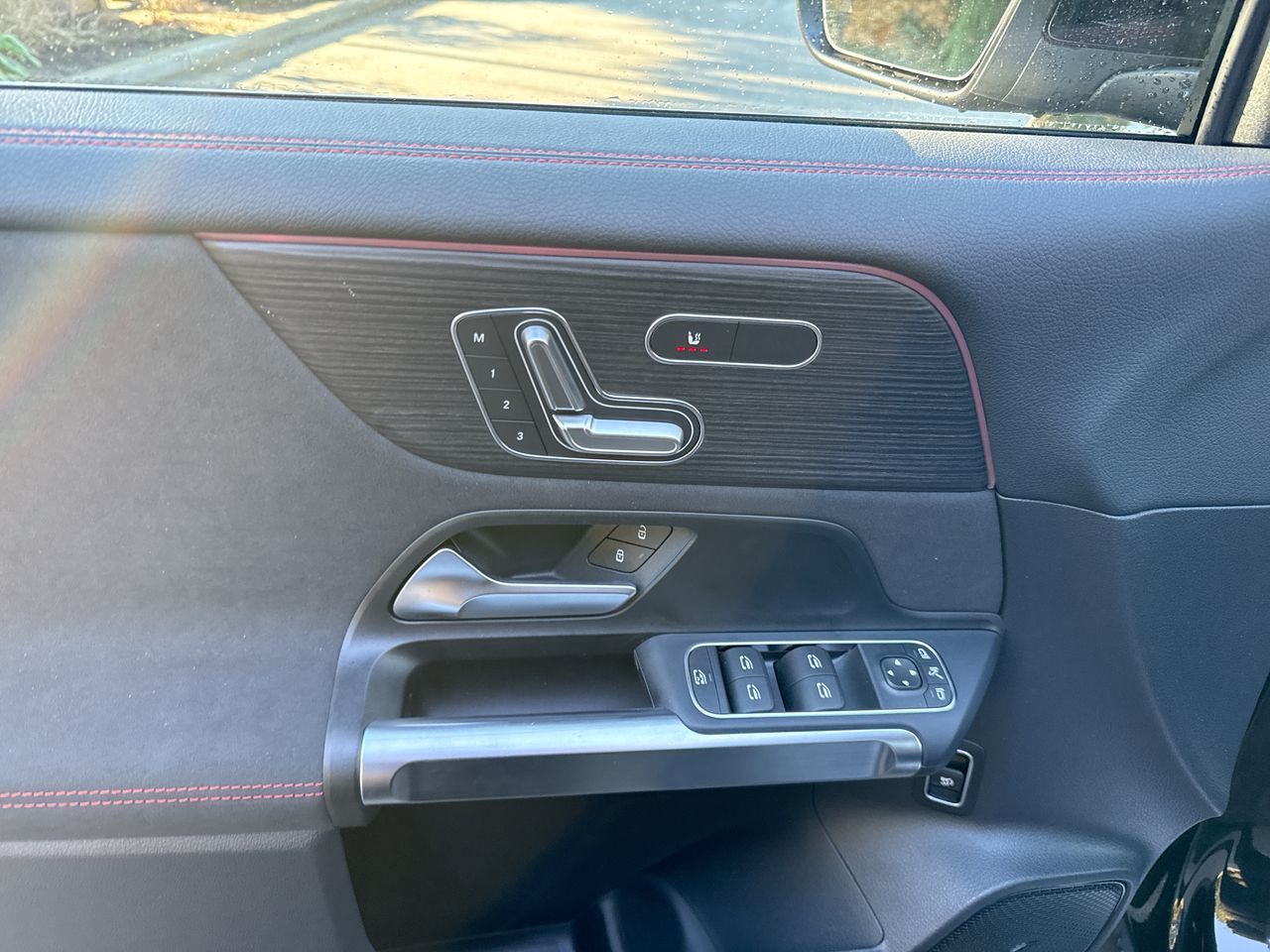 2025 Mercedes-Benz EQB in North Vancouver, British Columbia