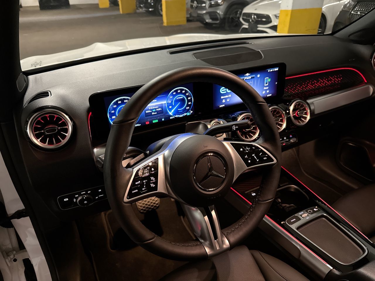 Mercedes-Benz EQB  2025 à North Vancouver, Colombie-Britannique