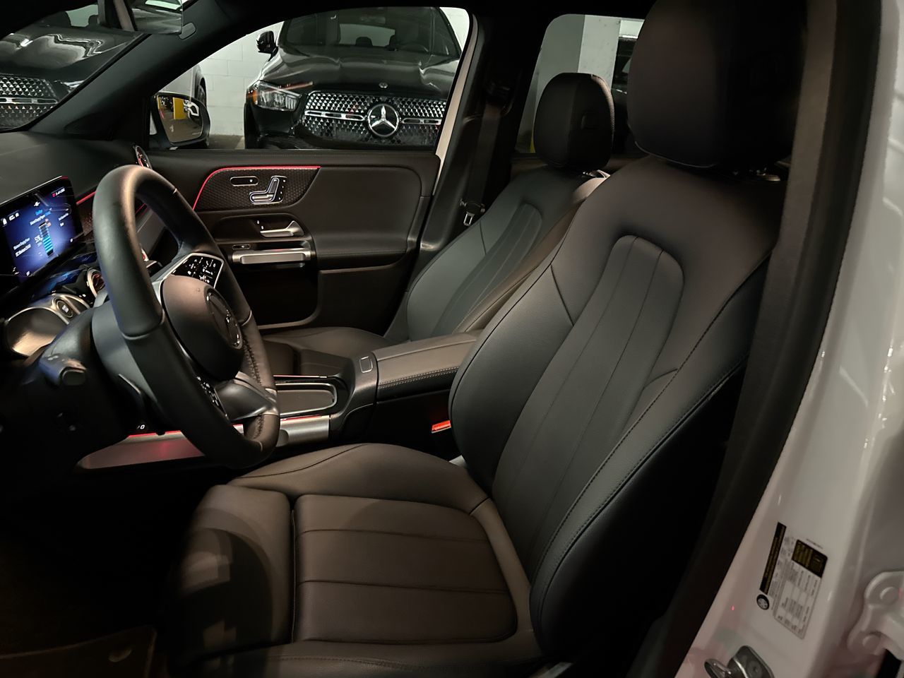 Mercedes-Benz EQB  2025 à North Vancouver, Colombie-Britannique