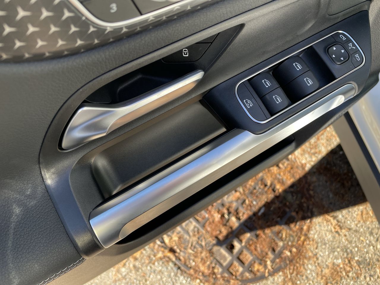 2025 Mercedes-Benz EQB in North Vancouver, British Columbia