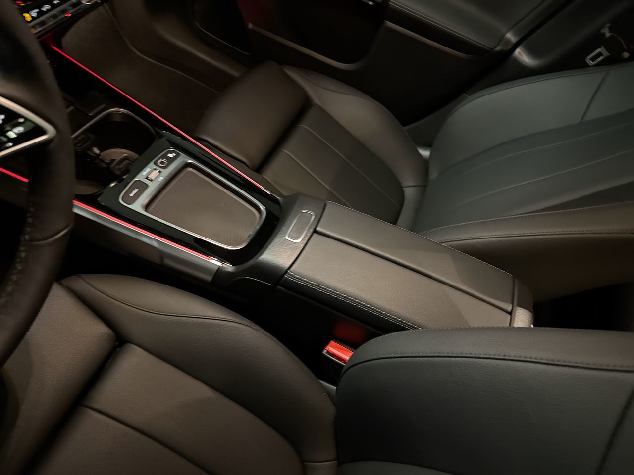 Mercedes-Benz EQB  2025 à North Vancouver, Colombie-Britannique