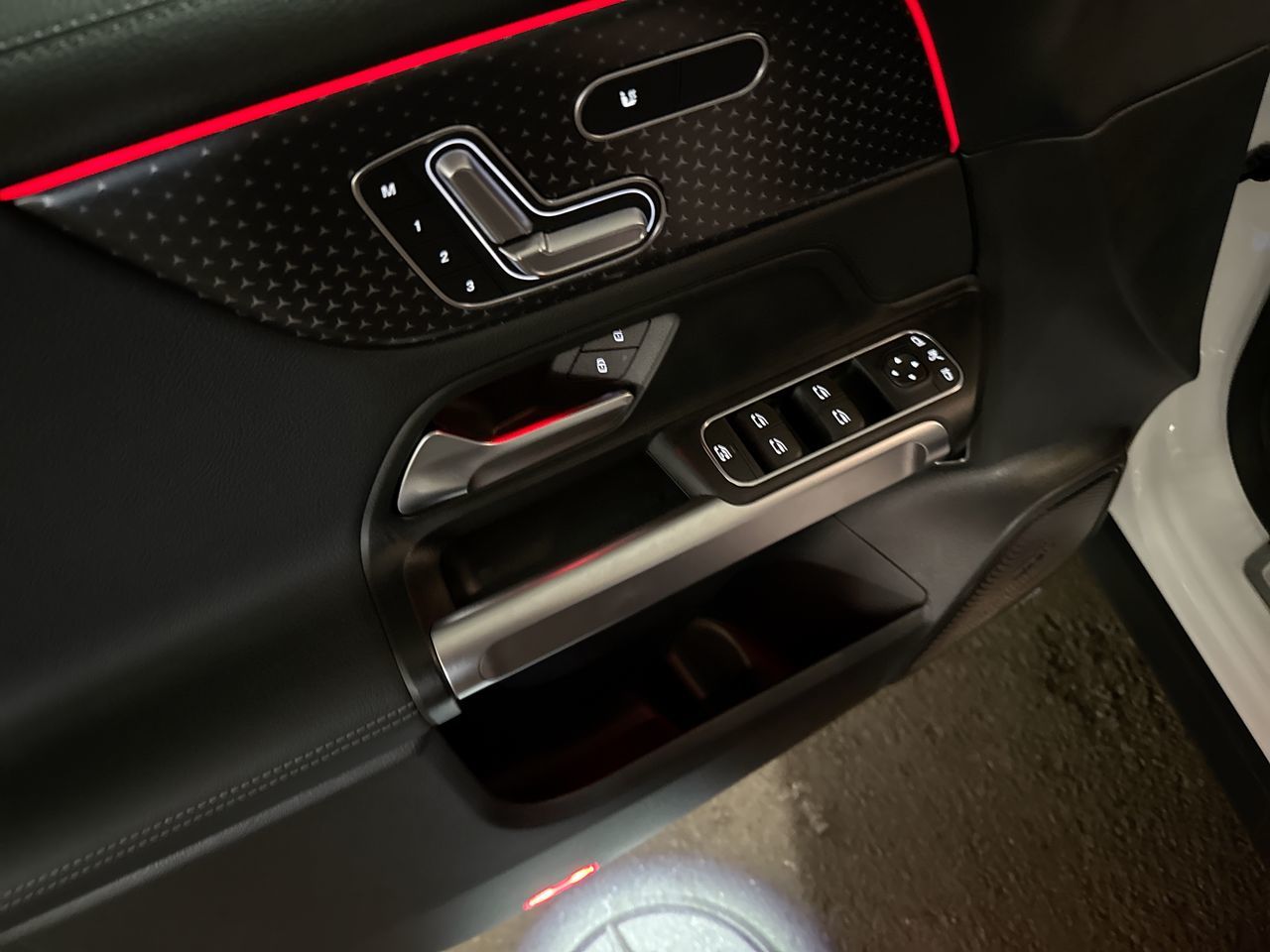 Mercedes-Benz EQB  2025 à North Vancouver, Colombie-Britannique