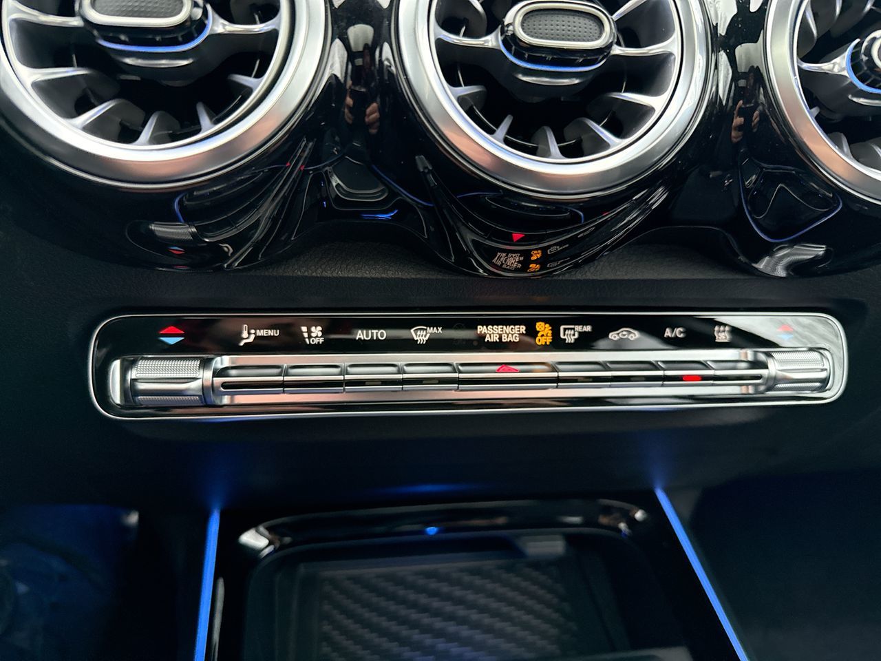 Mercedes-Benz EQB  2025 à North Vancouver, Colombie-Britannique