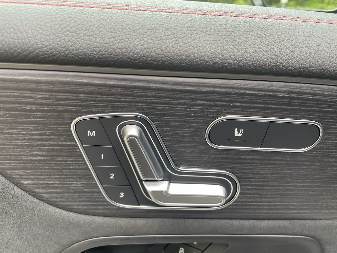 2025 Mercedes-Benz EQB in North Vancouver, British Columbia