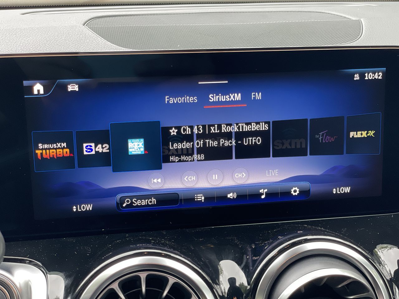 2025 Mercedes-Benz EQB in North Vancouver, British Columbia