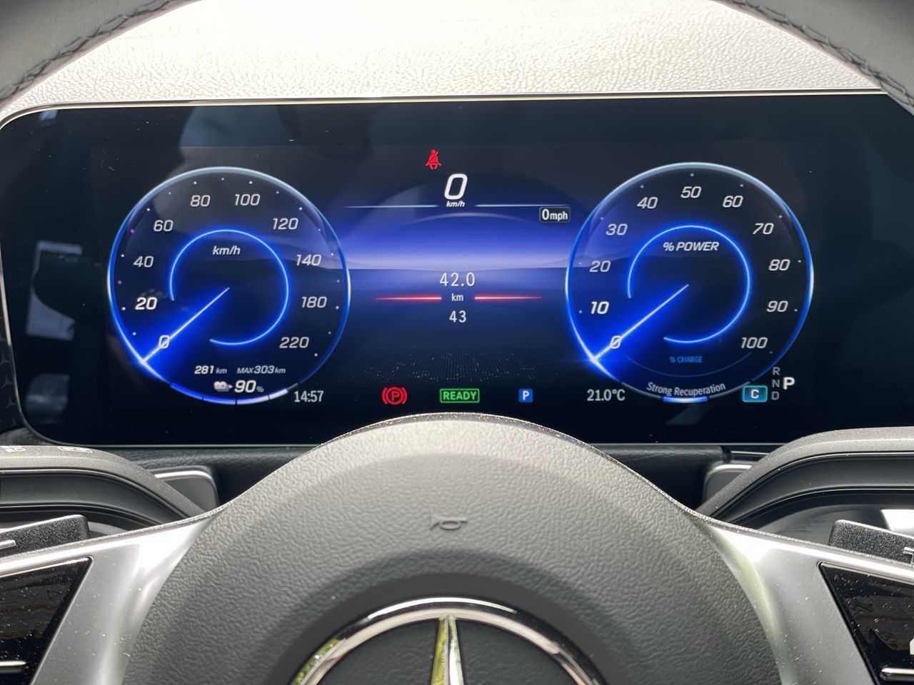 2025 Mercedes-Benz EQB