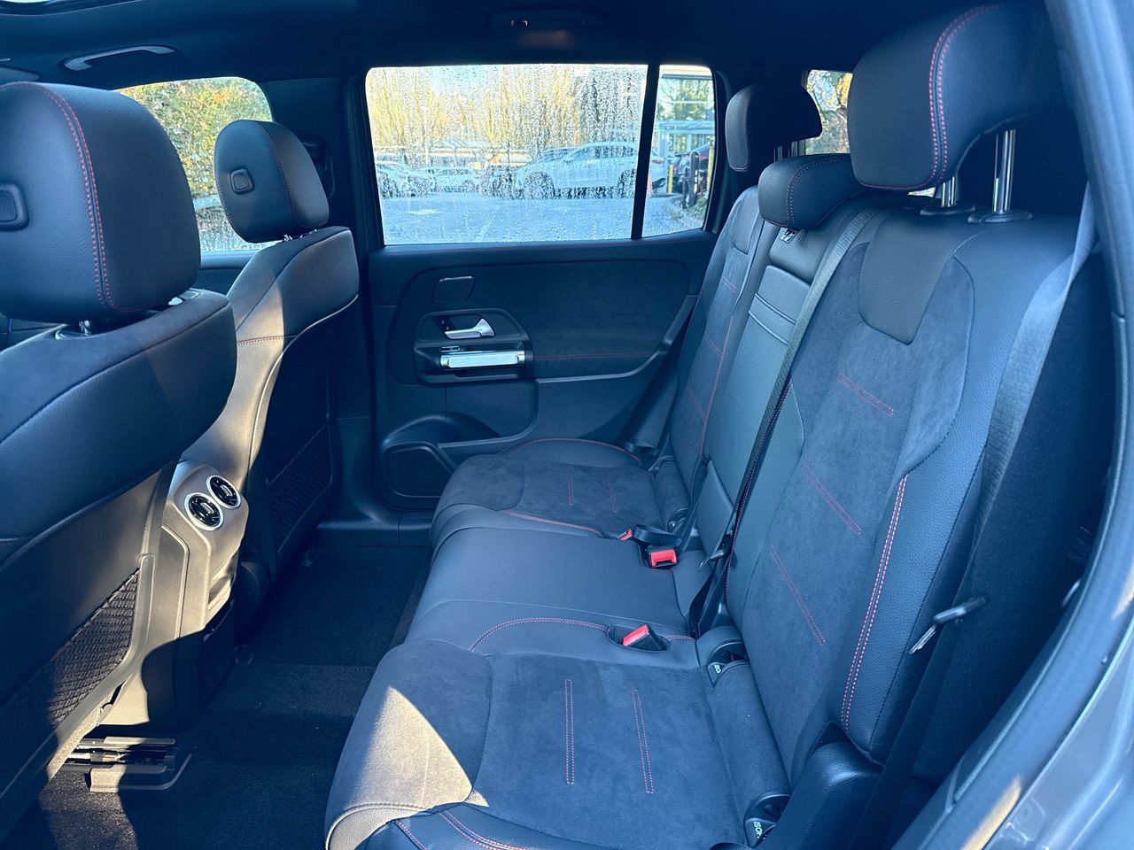 Mercedes-Benz EQB  2025 à North Vancouver, Colombie-Britannique