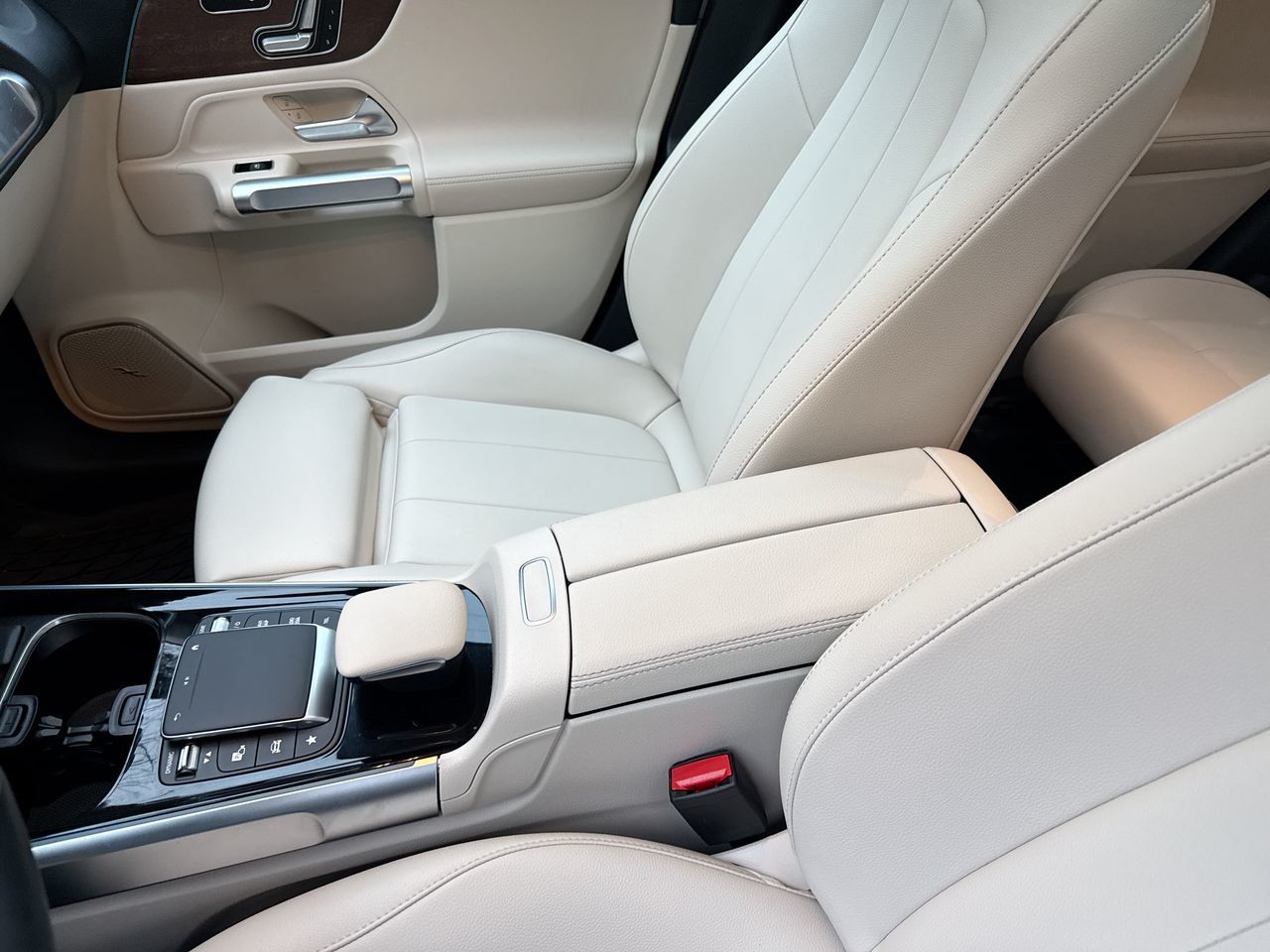 2023 Mercedes-Benz EQB350