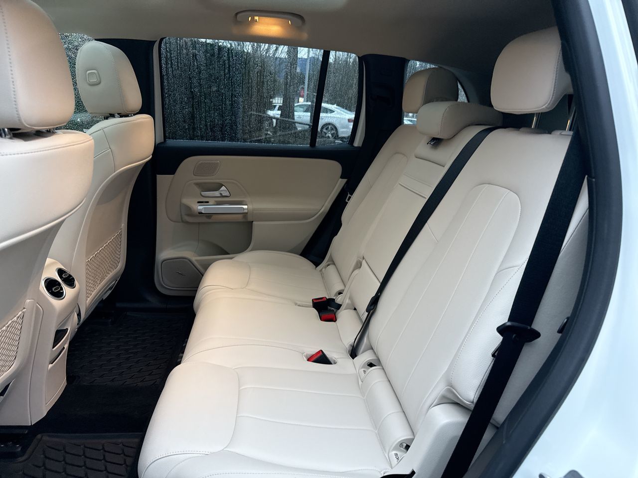 2023 Mercedes-Benz EQB350