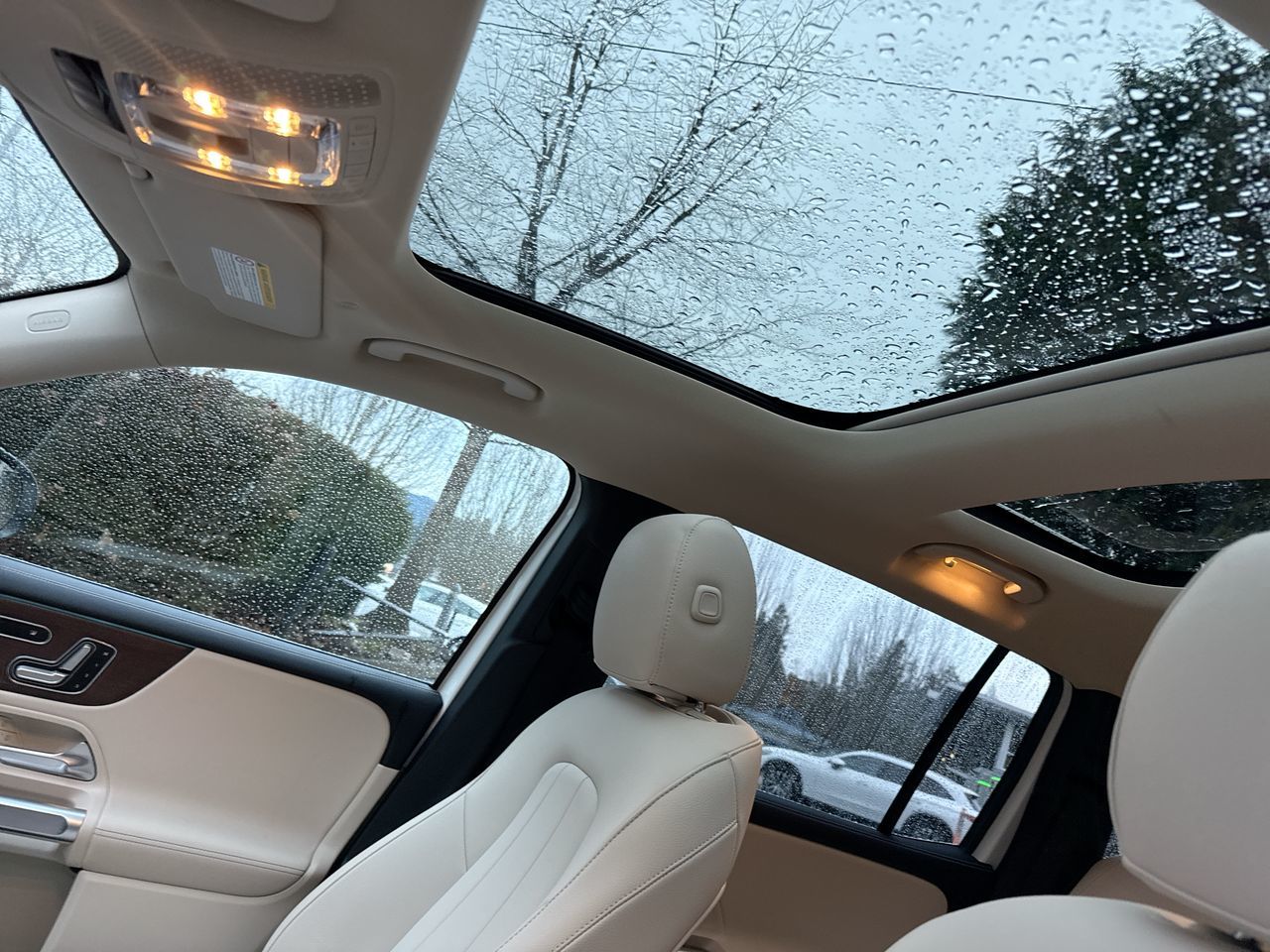 2023 Mercedes-Benz EQB350