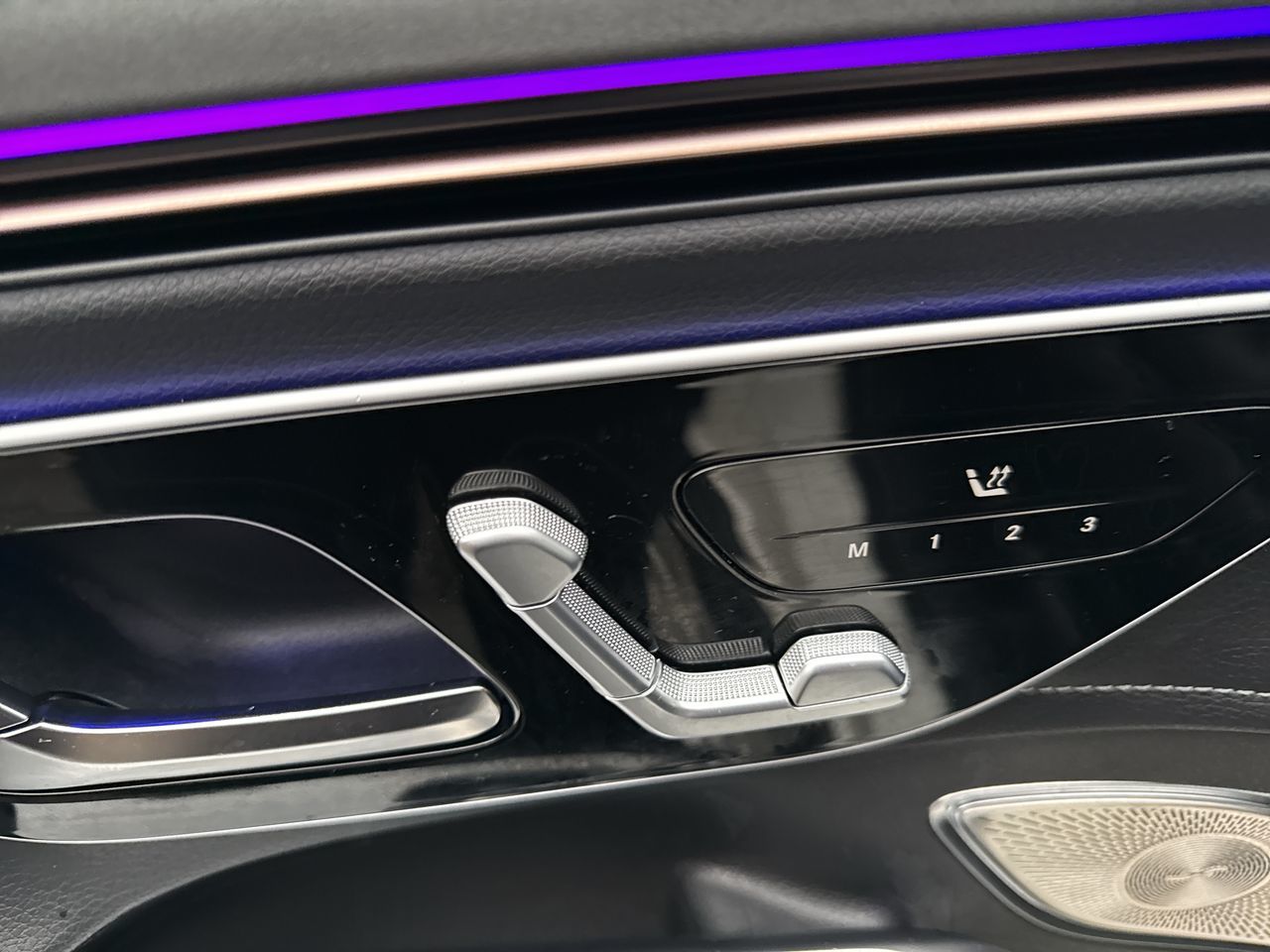 Mercedes-Benz EQE350  2023 à North Vancouver, Colombie-Britannique