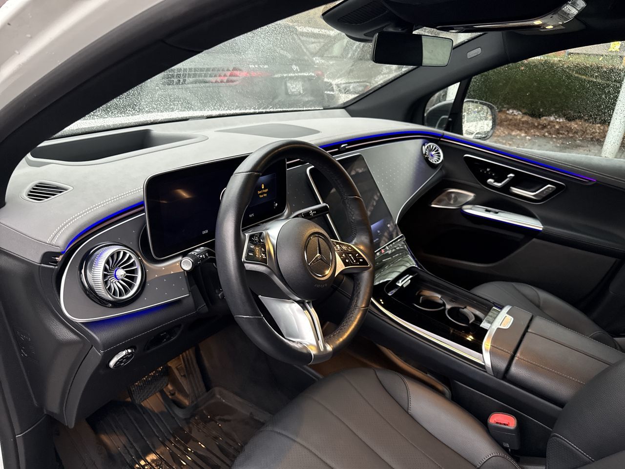 Mercedes-Benz EQE350  2023 à North Vancouver, Colombie-Britannique