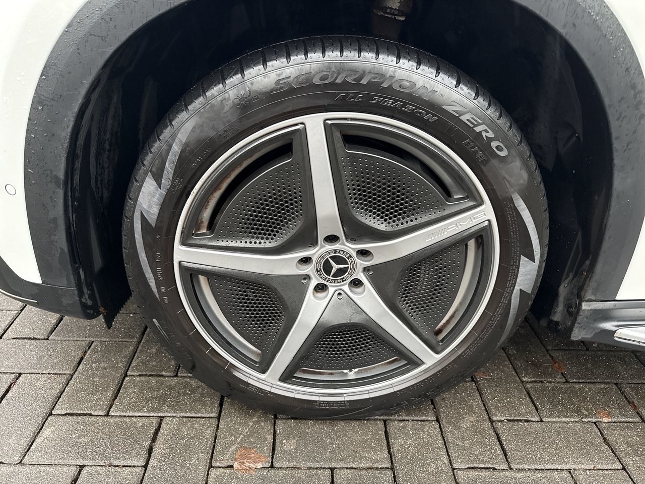 Mercedes-Benz EQE350  2023 à North Vancouver, Colombie-Britannique