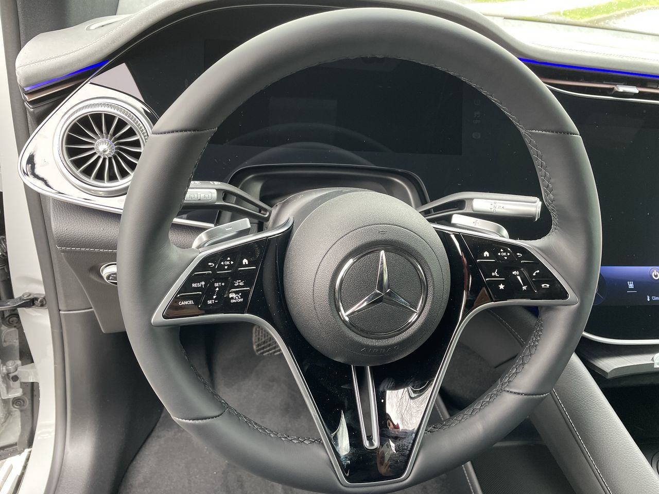 Mercedes-Benz EQS  2025 à North Vancouver, Colombie-Britannique