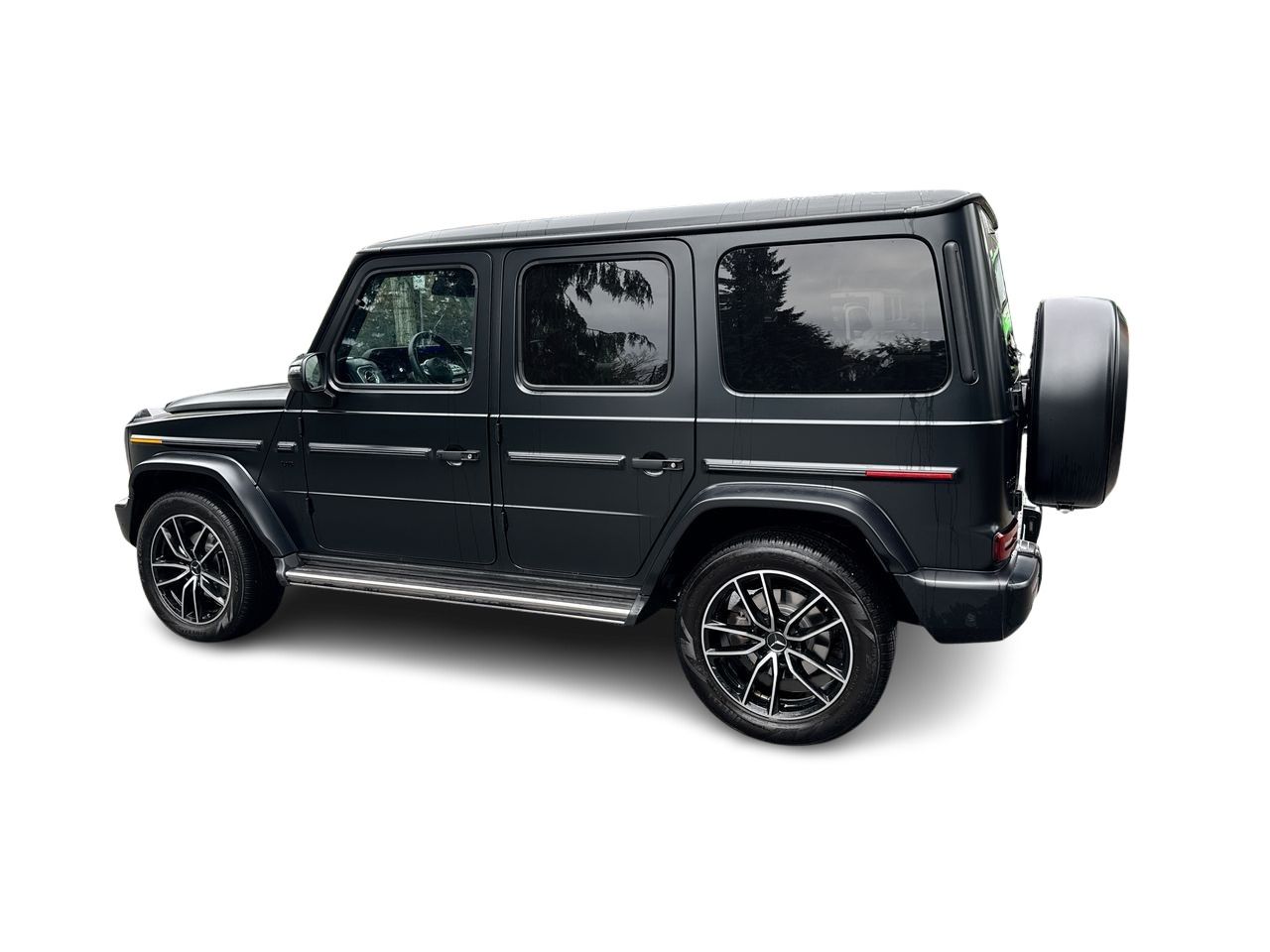 2022  G550