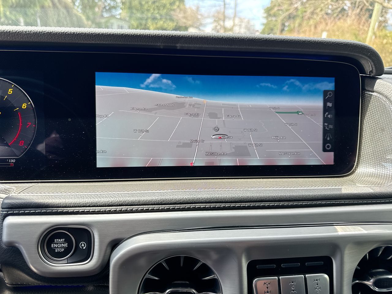 2022  G550