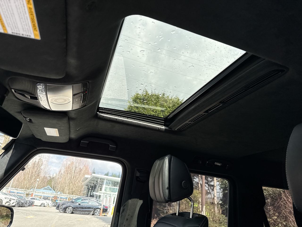 2022  G550
