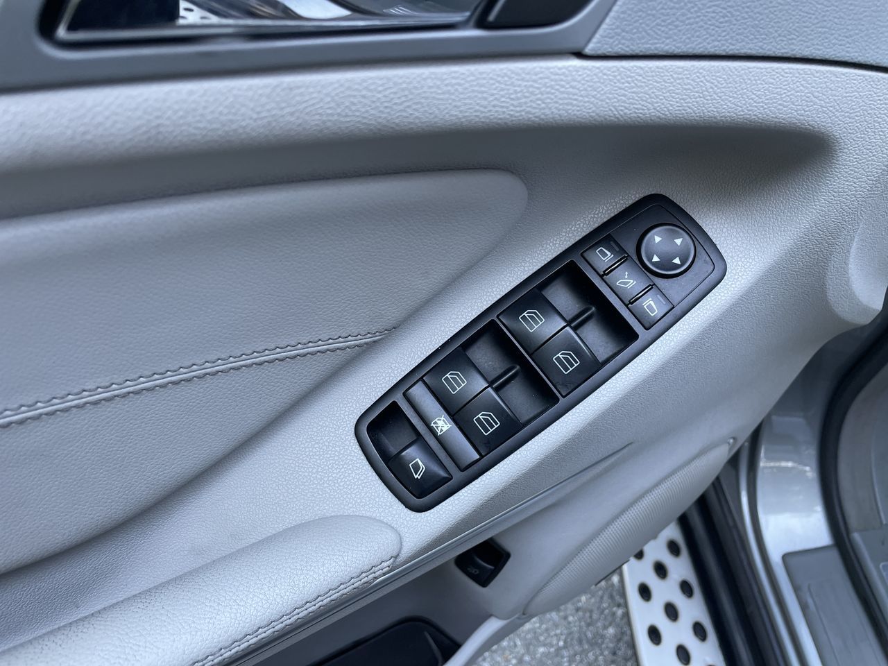 2010 Mercedes-Benz GL350BT in North Vancouver, British Columbia