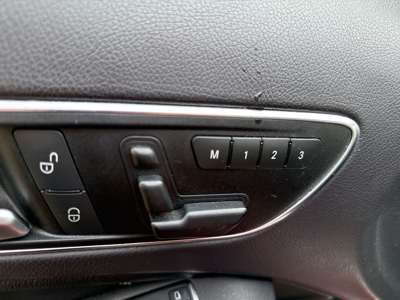 Mercedes-Benz GLA250  2015 à North Vancouver, Colombie-Britannique