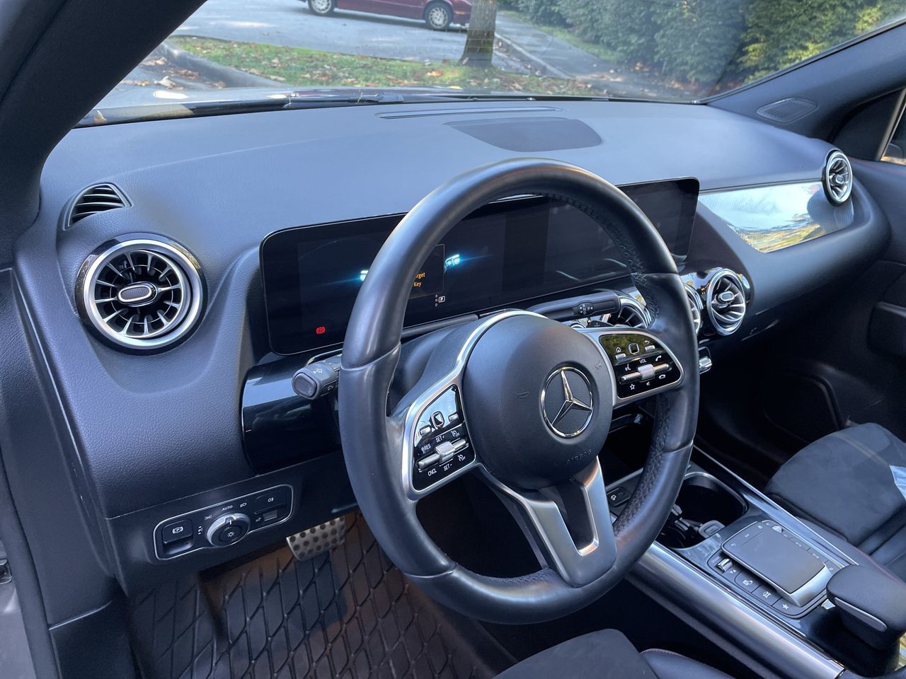 2022 Mercedes-Benz GLA250 in North Vancouver, British Columbia