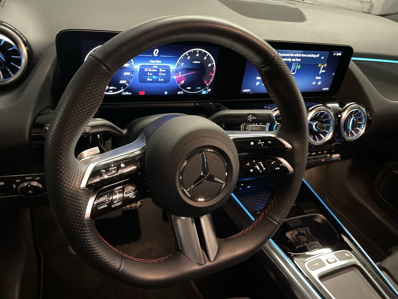 Mercedes-Benz GLA250  2025 à North Vancouver, Colombie-Britannique