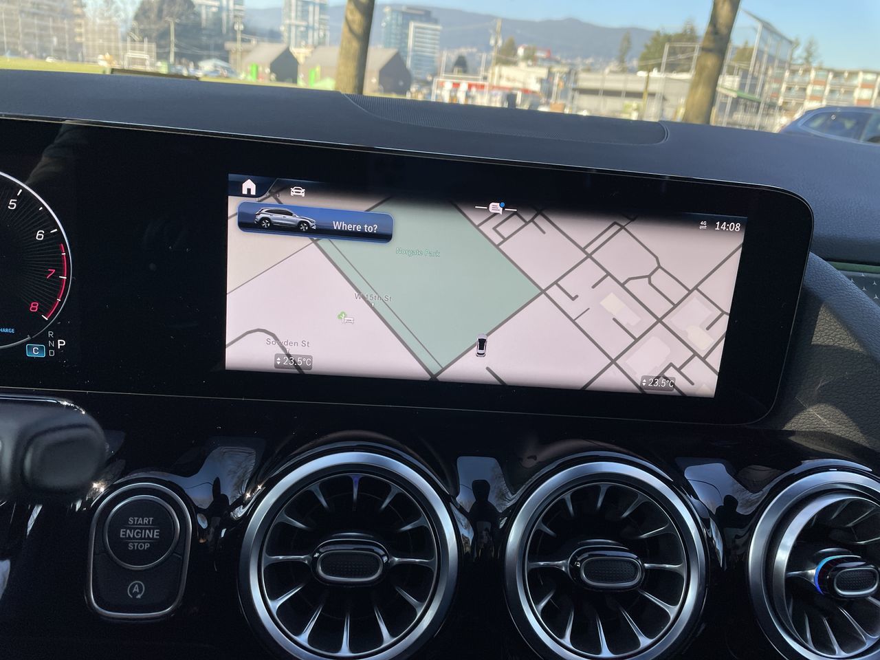 Mercedes-Benz GLA250  2025 à North Vancouver, Colombie-Britannique