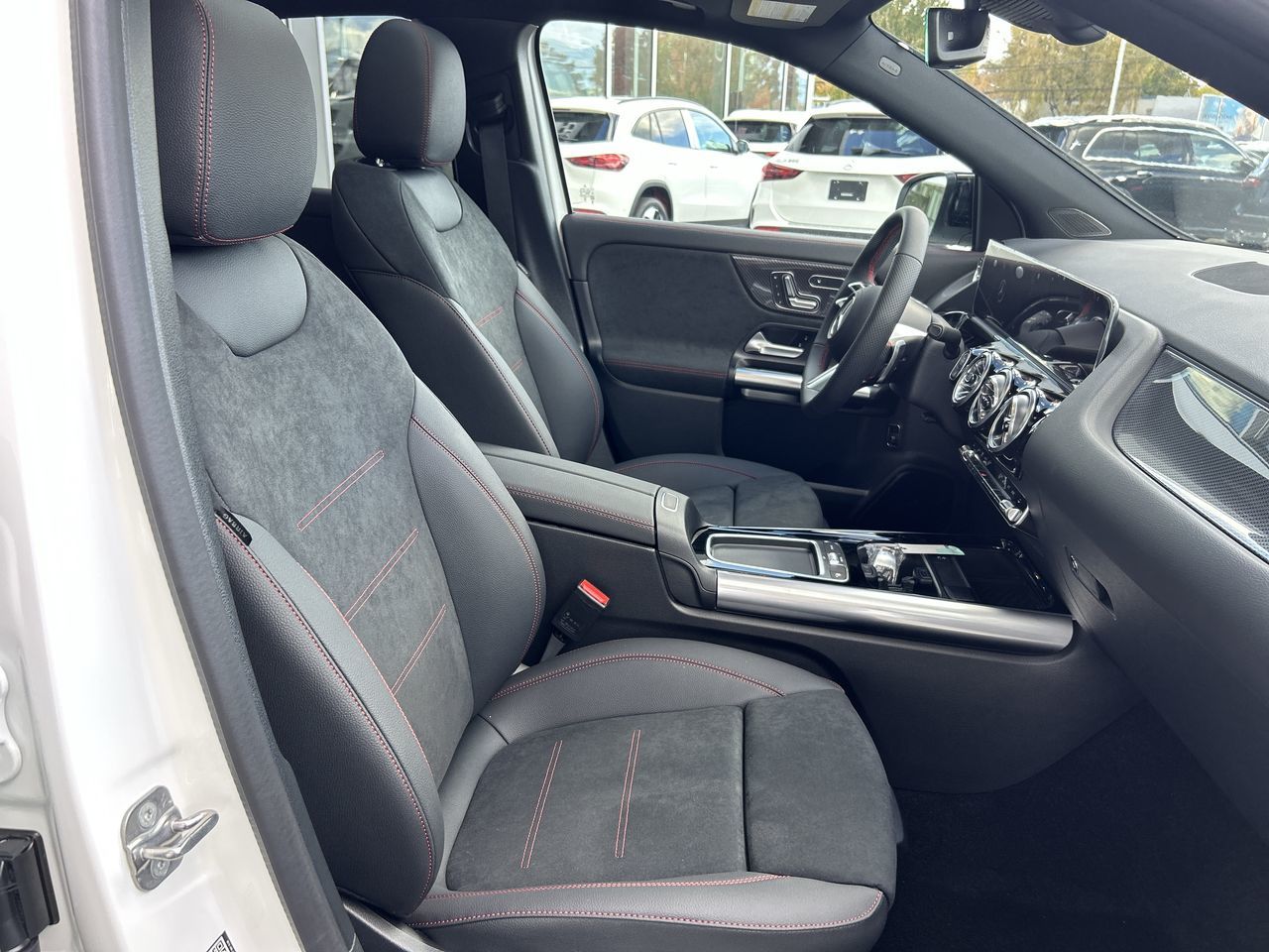 Mercedes-Benz GLA250  2025 à North Vancouver, Colombie-Britannique