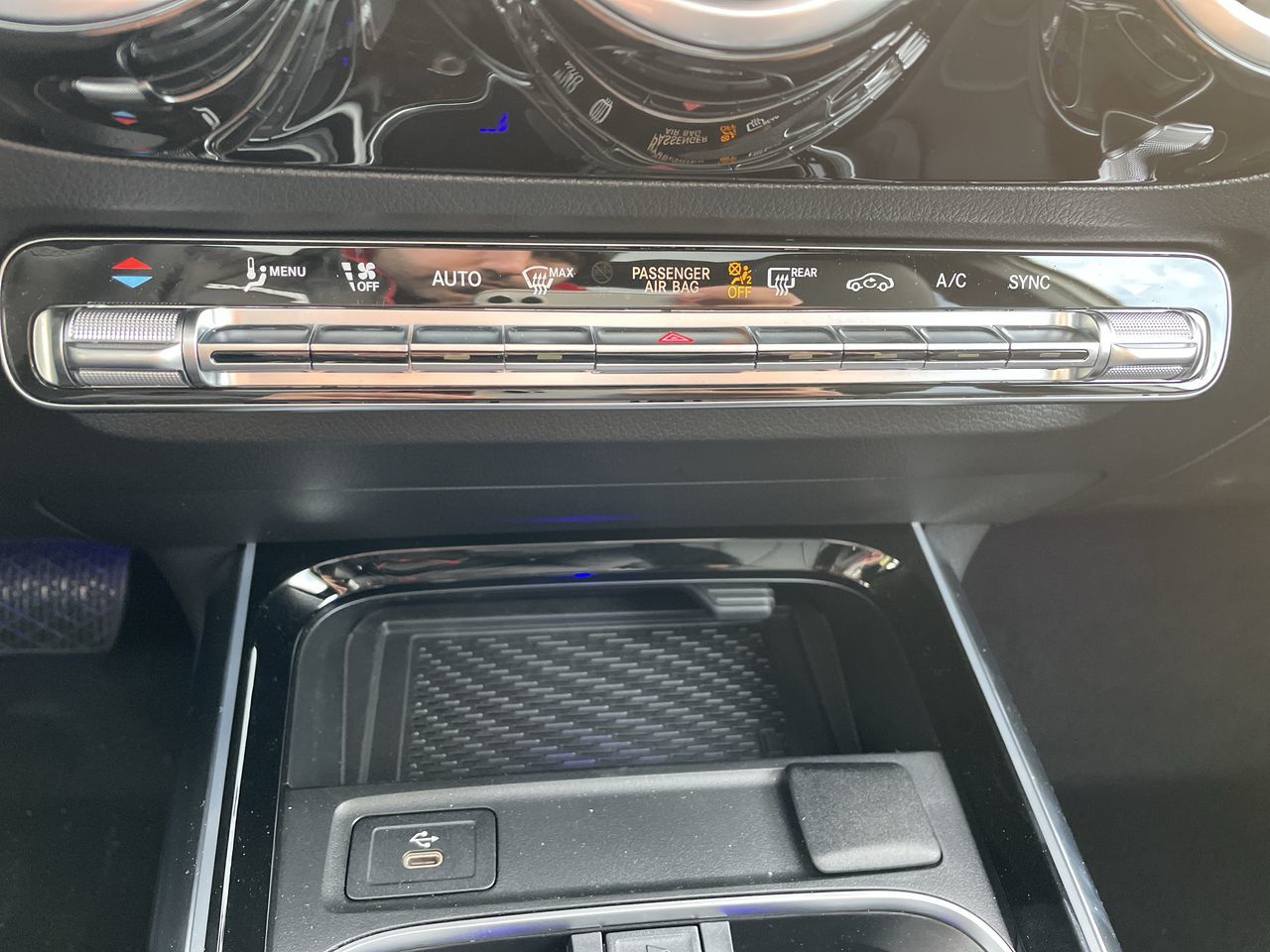 2025 Mercedes-Benz GLA250 in North Vancouver, British Columbia