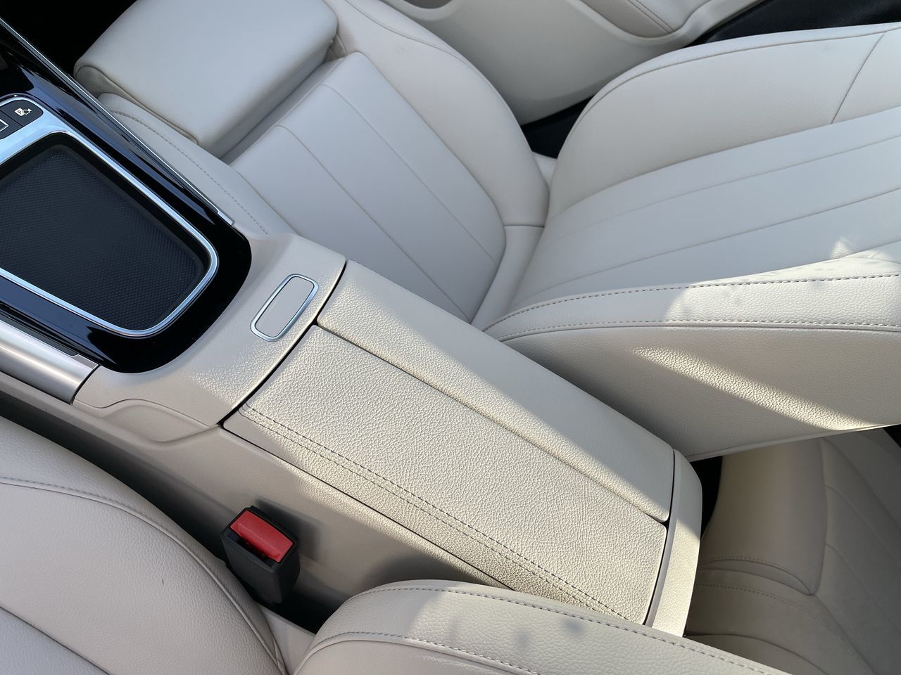 2025 Mercedes-Benz GLA250 in North Vancouver, British Columbia