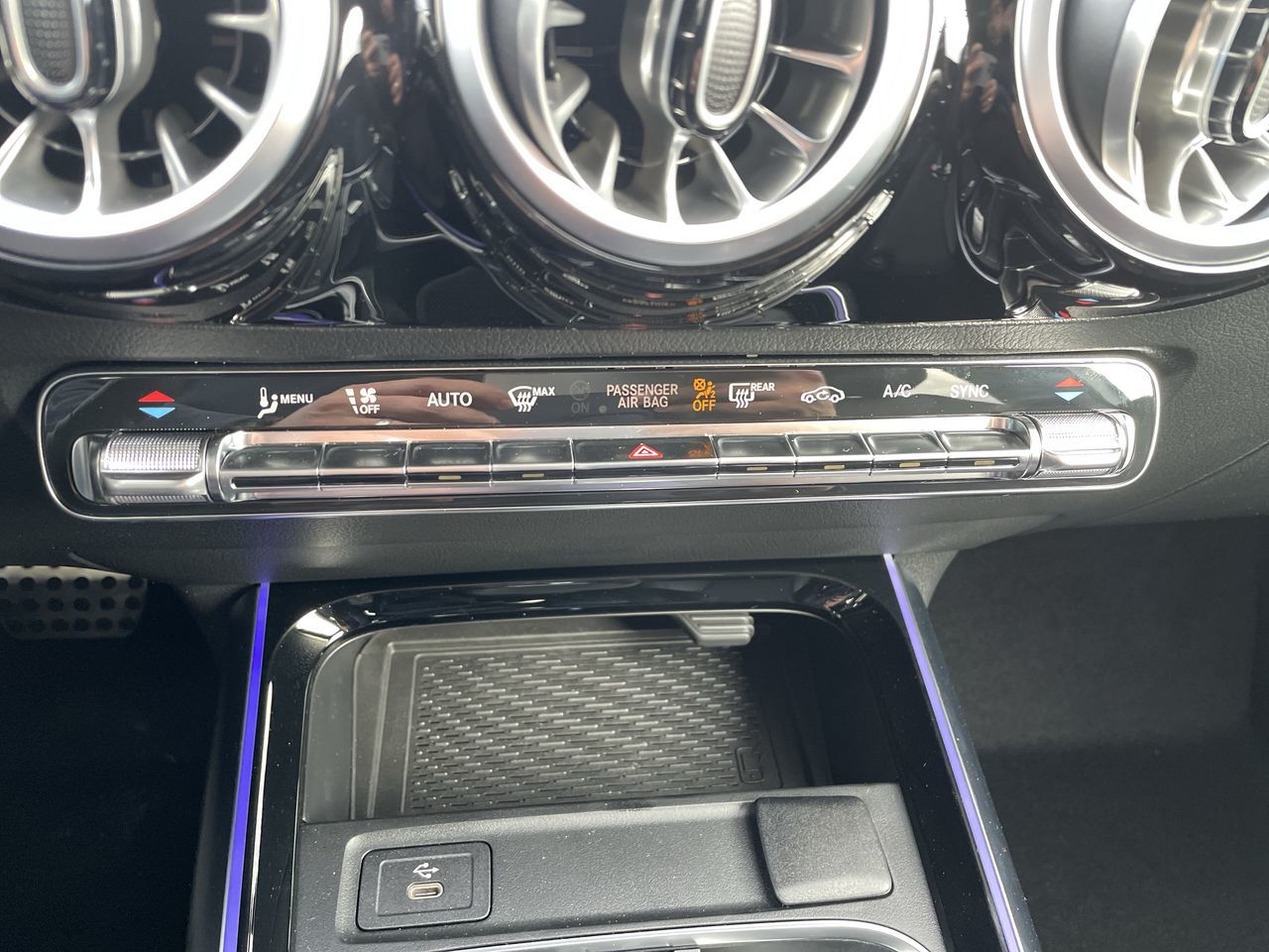 2025 Mercedes-Benz GLA250 in North Vancouver, British Columbia
