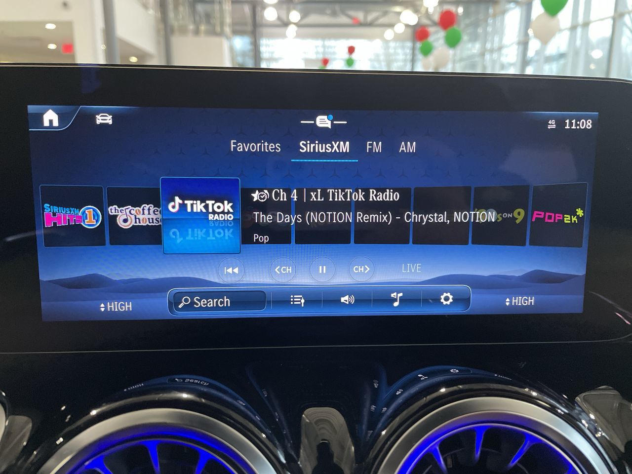2024 Mercedes-Benz GLB in North Vancouver, British Columbia