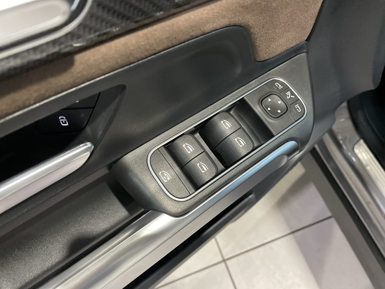 2024 Mercedes-Benz GLB in North Vancouver, British Columbia