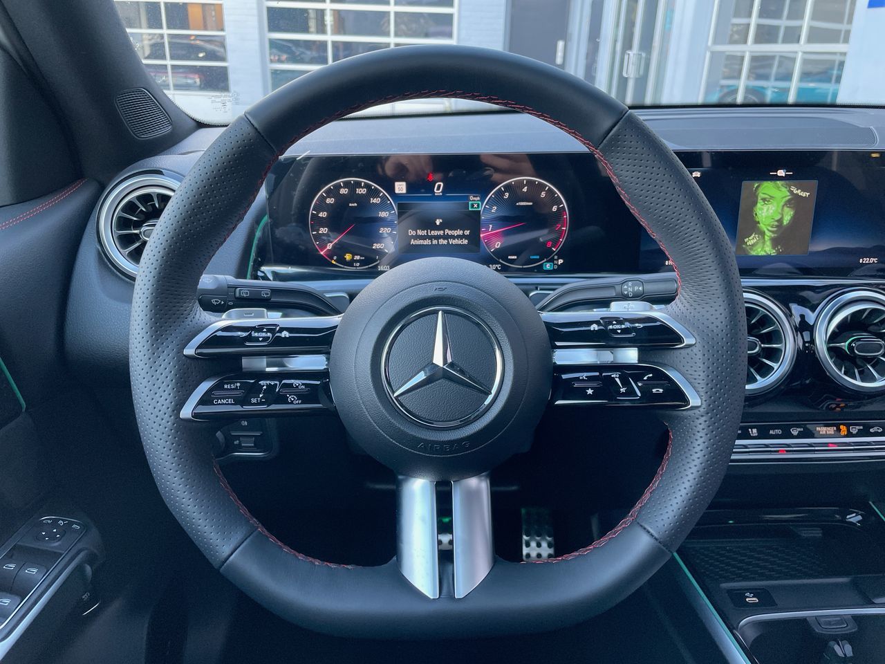 2025 Mercedes-Benz GLB