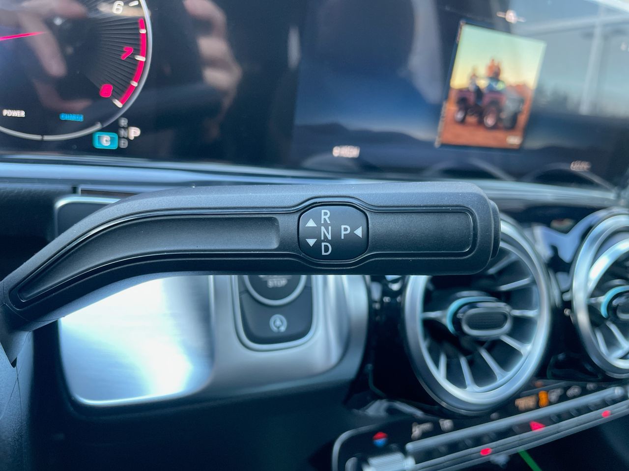 2025 Mercedes-Benz GLB