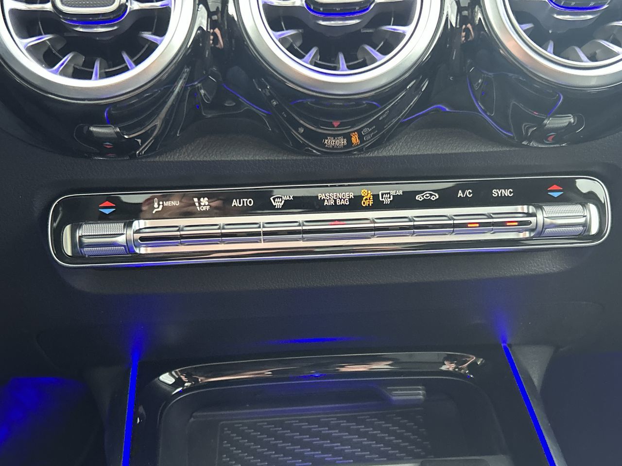 2025 Mercedes-Benz GLB in North Vancouver, British Columbia