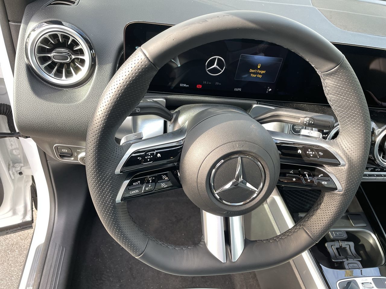 Mercedes-Benz GLB  2025 à North Vancouver, Colombie-Britannique