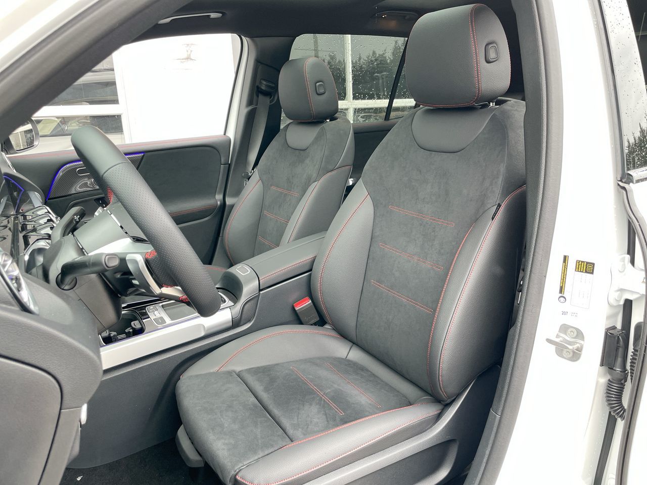 2025 Mercedes-Benz GLB in North Vancouver, British Columbia