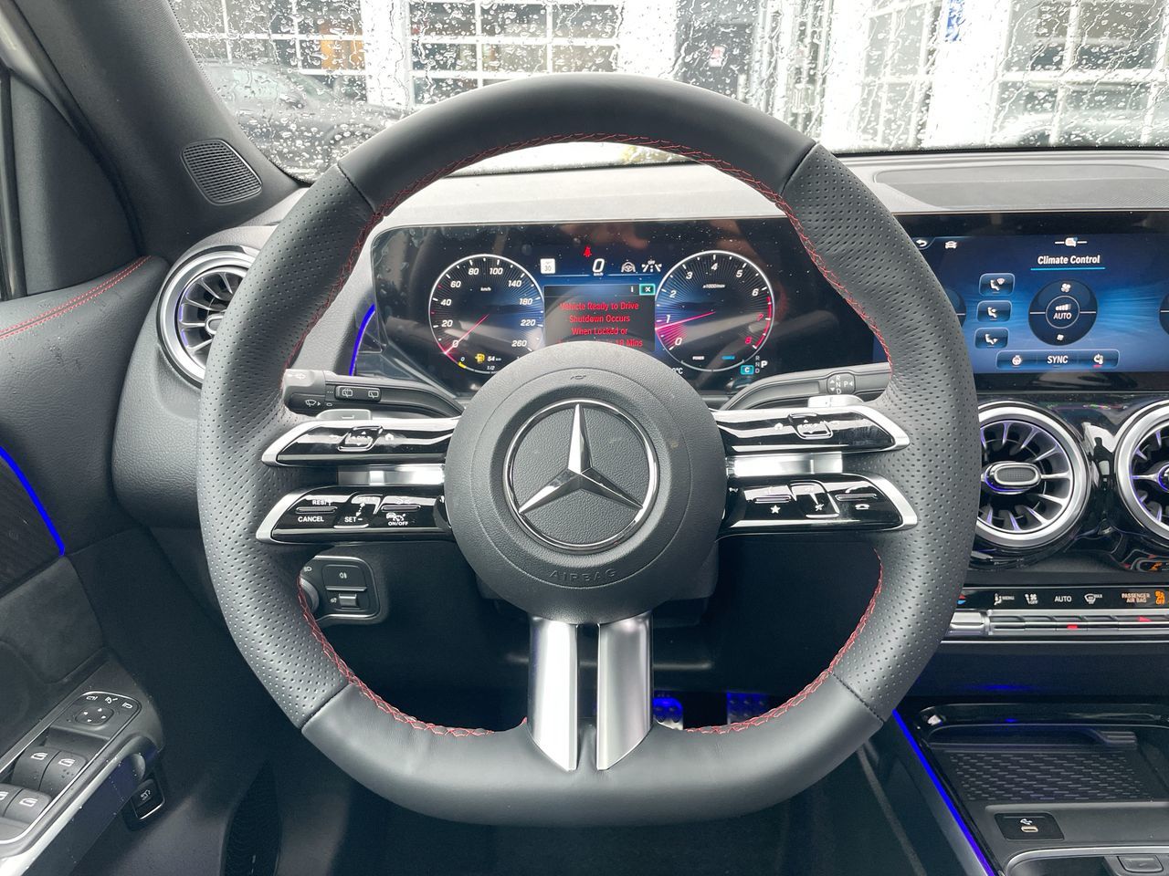 Mercedes-Benz GLB  2025 à North Vancouver, Colombie-Britannique