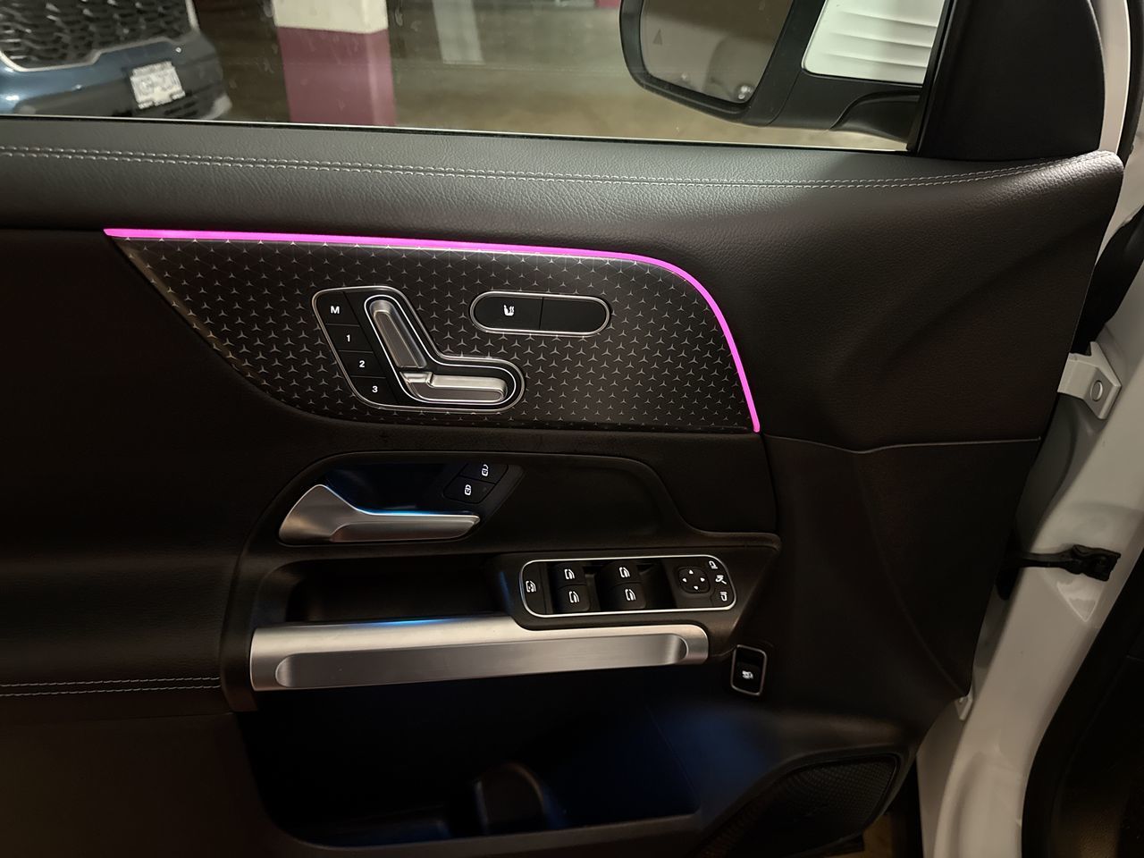 Mercedes-Benz GLB  2025 à North Vancouver, Colombie-Britannique