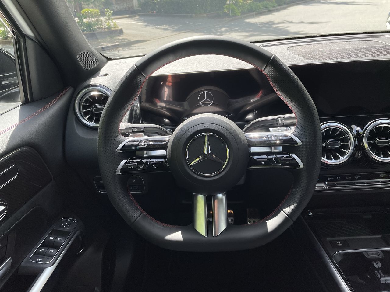 2025 Mercedes-Benz GLB in North Vancouver, British Columbia