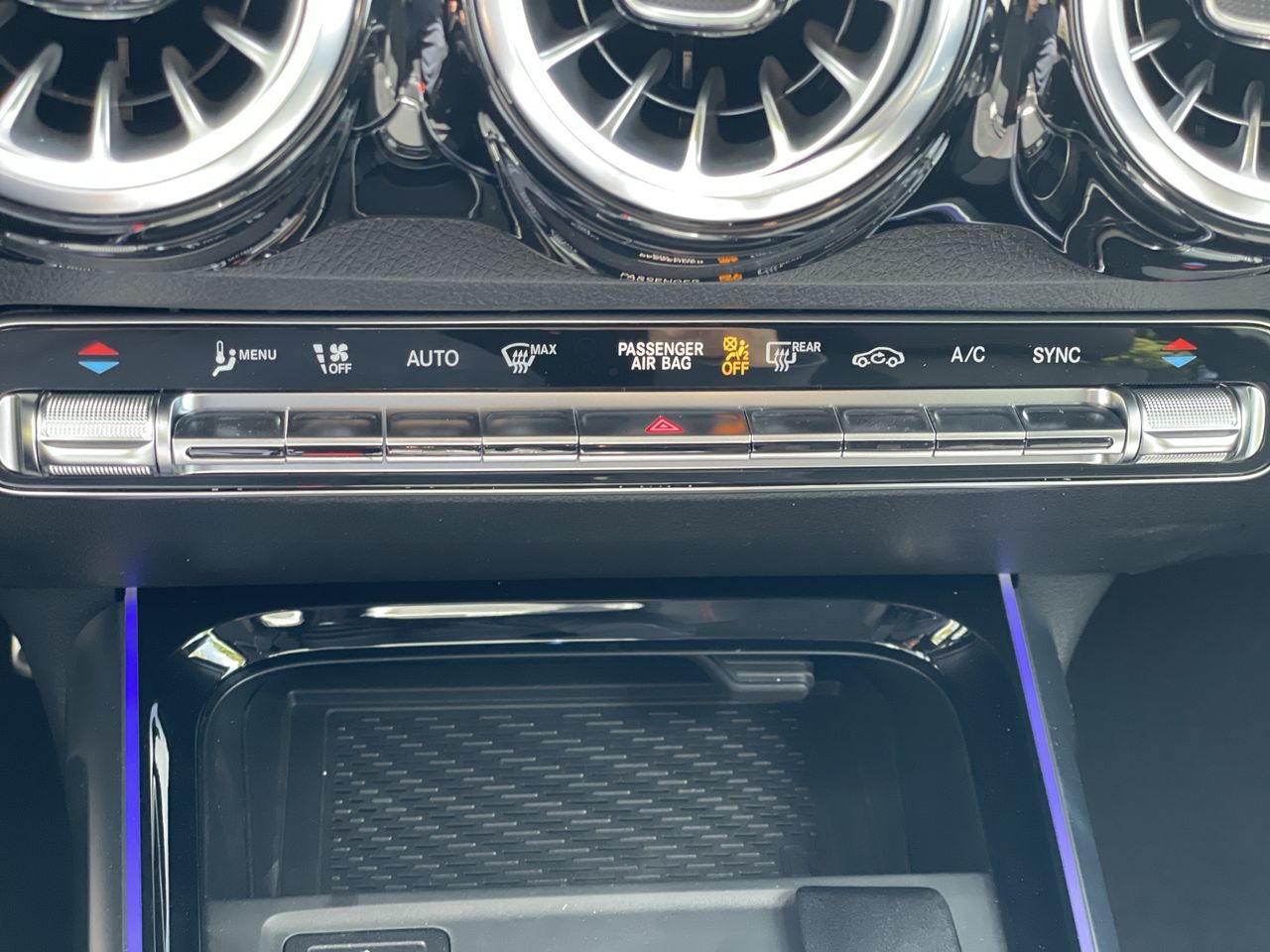 2025 Mercedes-Benz GLB in North Vancouver, British Columbia