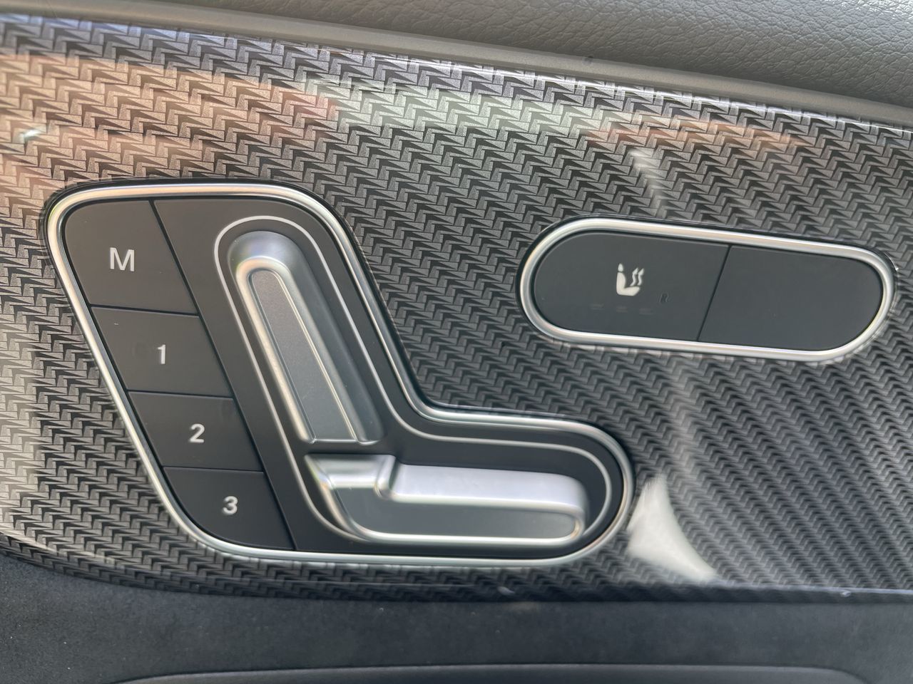 2025 Mercedes-Benz GLB in North Vancouver, British Columbia