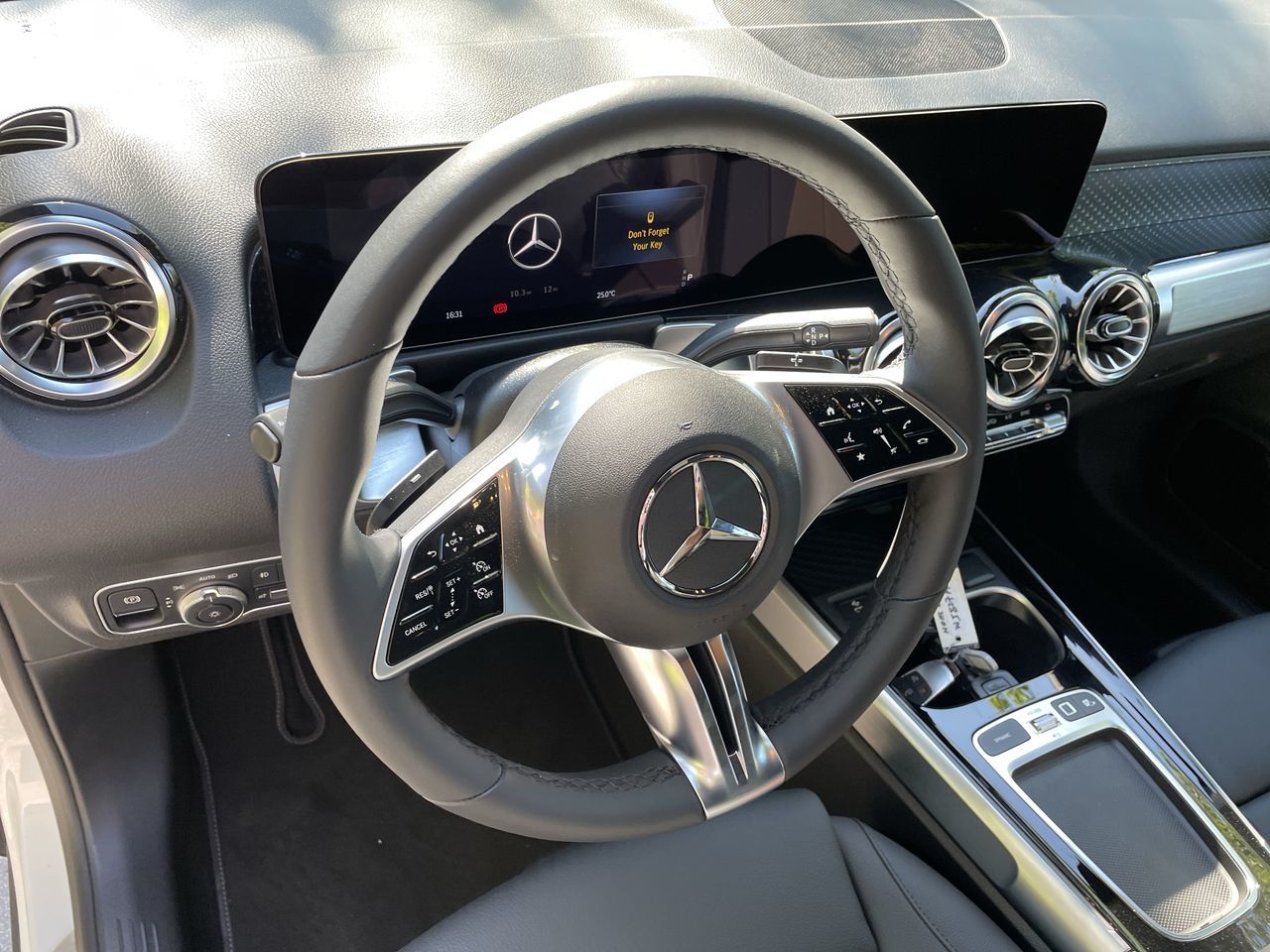 2025 Mercedes-Benz GLB in North Vancouver, British Columbia