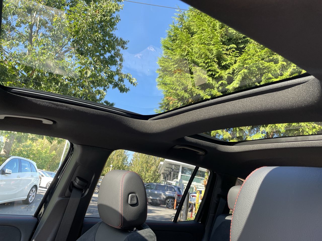 2025 Mercedes-Benz GLB in North Vancouver, British Columbia