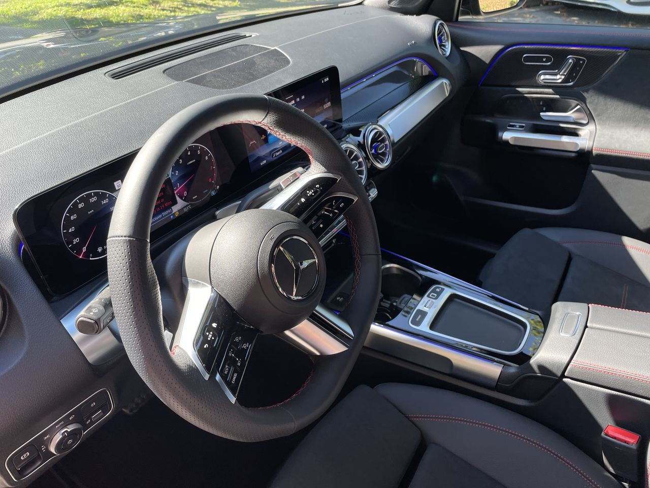 2025 Mercedes-Benz GLB in North Vancouver, British Columbia