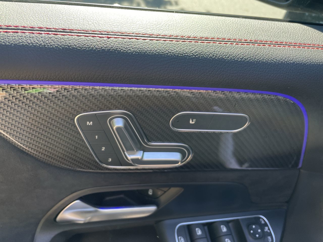 2025 Mercedes-Benz GLB in North Vancouver, British Columbia